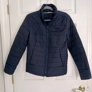 North face women’s lightweight puffy coat.